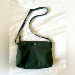 Lululemon diaper crossbody